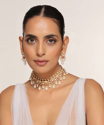 Red gold tone kundan and pearls choker necklace set 1