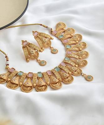 Mint and pink gold tone temple necklace set 4