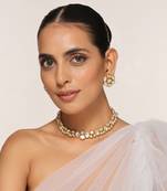 Gold tone kundan choker set