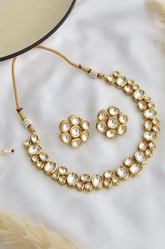 Gold tone kundan choker set