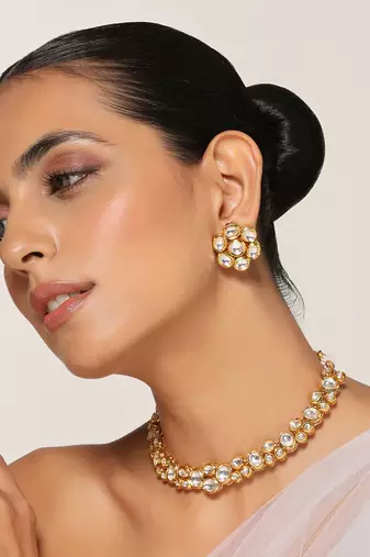Gold tone kundan choker set