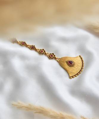 Red gold tone temple maang tikka 4