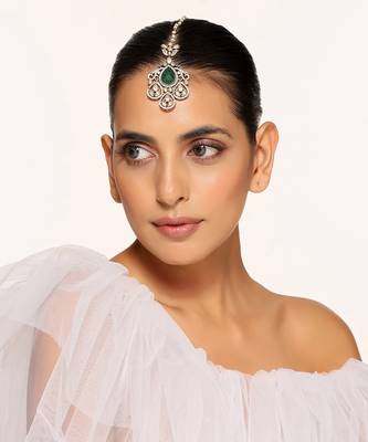 Green silver tone polki maang tikka 1