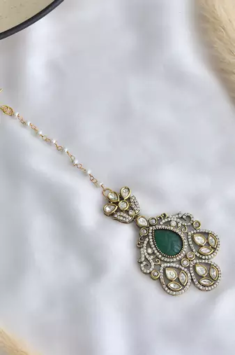 Green silver tone polki maang tikka