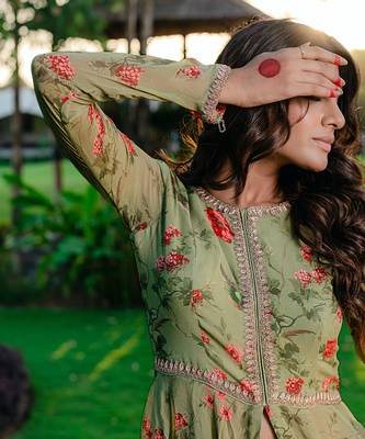 Pista green embroidered & printed anarkali set 4