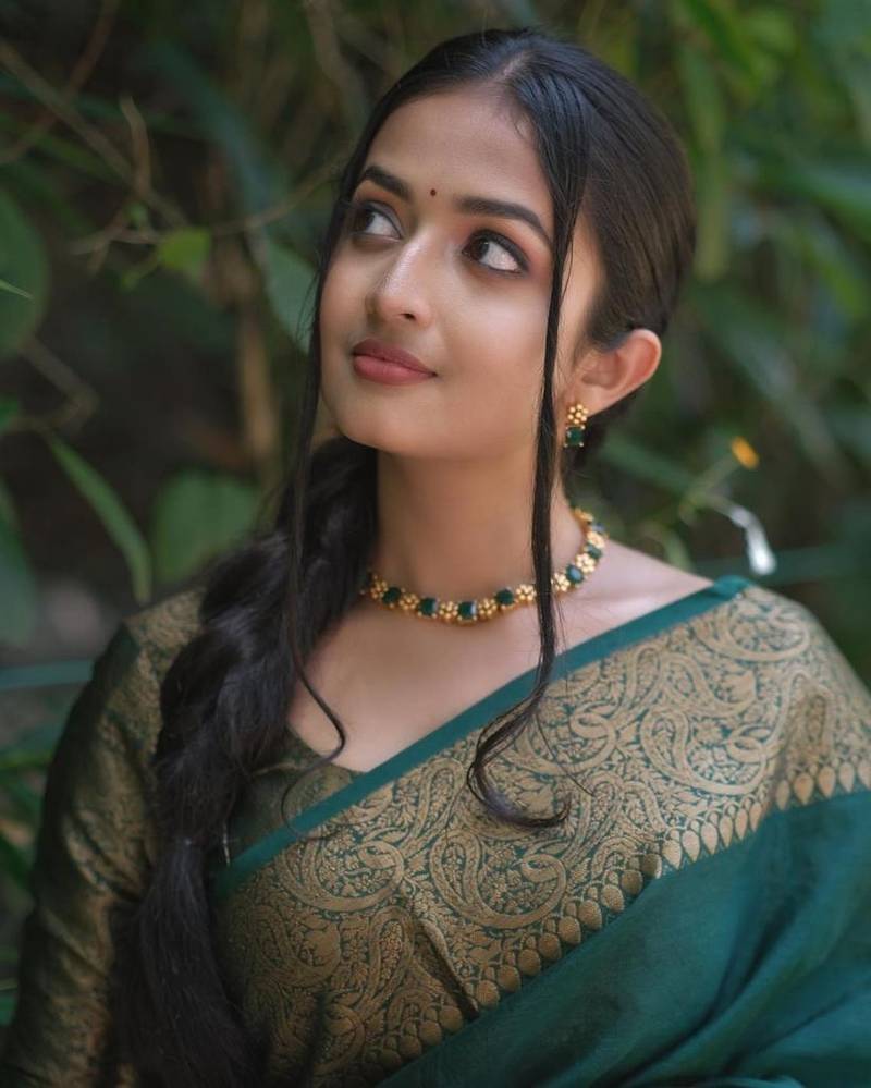  Green Silk Blend Sarees With Blouse