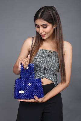 Bead crossbody bag 3