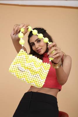 Bead crossbody bag 1