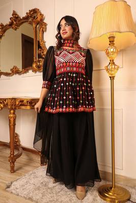 Black embroidered mirror work anarkali kurti with sharra set 5