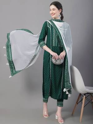 Green Printed Viscose Rayon Straight Kurta Set 5
