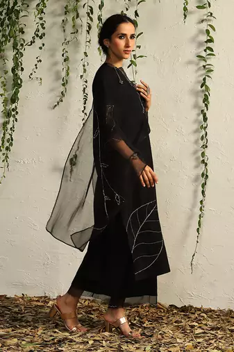 Black chanderi hand embroidered kurta set
