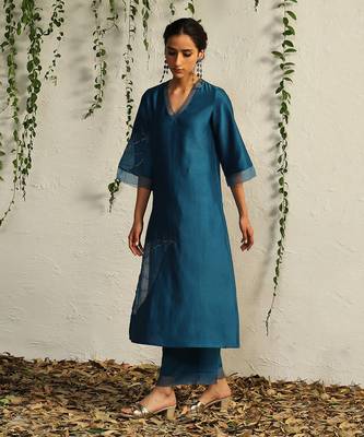 True blue chanderi nakshi and zari kurta set 5