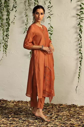 Spice orange chanderi nakshi and zari work kurta set