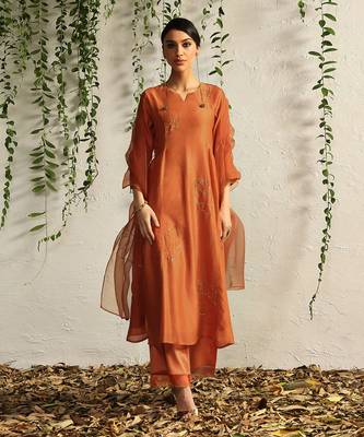 Spice orange chanderi kurta set 1