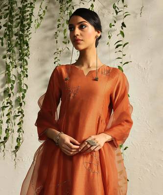 Spice orange chanderi kurta set 4