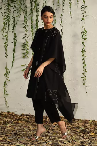 Black chanderi tie up kurta set