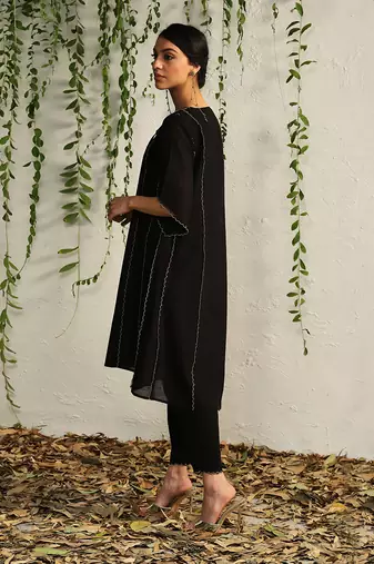 Black chanderi tie up kurta set