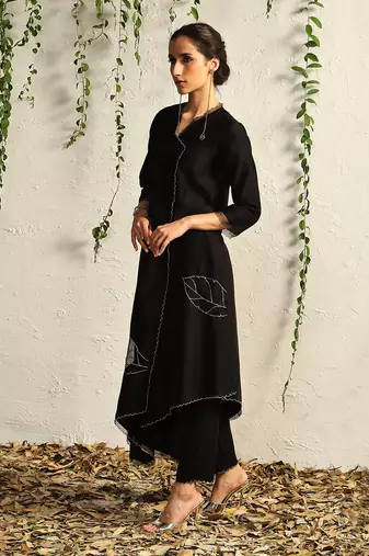 Black chanderi kurta set