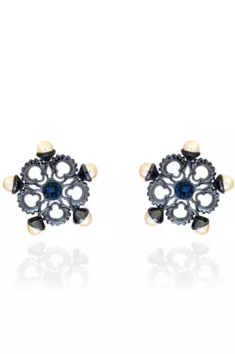 Deep gunmetal honey suckle in dusk earring