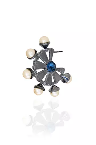 Deep gunmetal with ink blue old daisy earrings