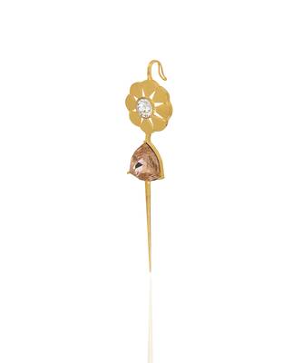Dusty pink in yellow gold vintage lilies earrings 2