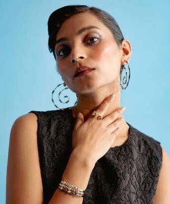 Luminous gold velvet sage ring 1