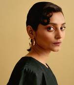 Golden musky cedar earring