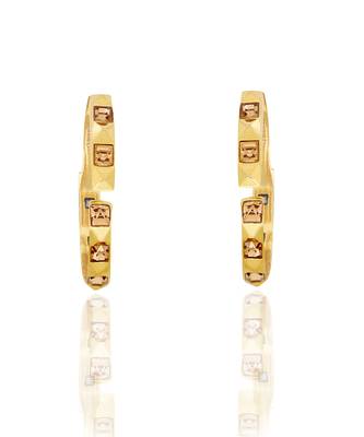 Golden musky cedar earring 3