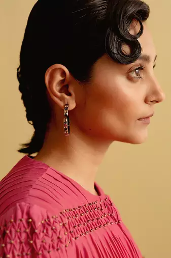 Metalic gold musky cedar earring