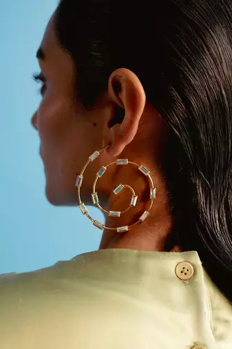 Gold classic merigold earring