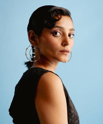 Gold in gunmetal classic merigold earring 1