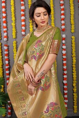 Green zari woven paithani silk traditional saree with blouse 3