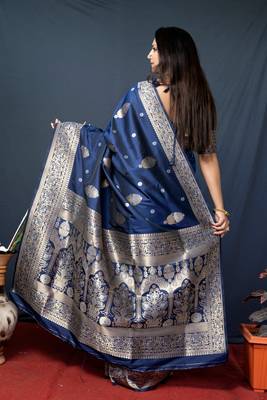 Blue zari woven Banarasi silk blend traditional saree with blouse 4