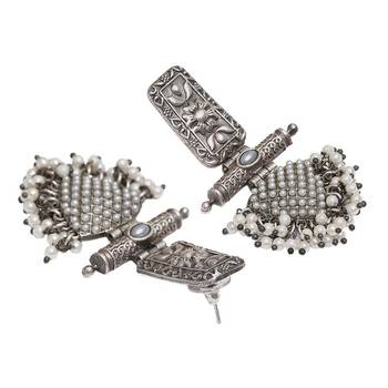 Stylish Oxidized Earrings with pearls 4