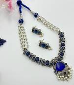 Navy Blue Stone Pearl Set