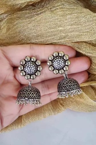 Dual tone Jhumkas