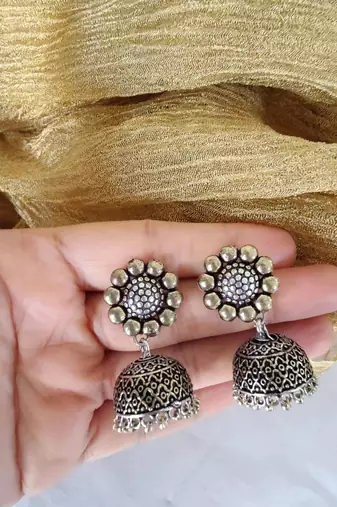 Dual tone Jhumkas