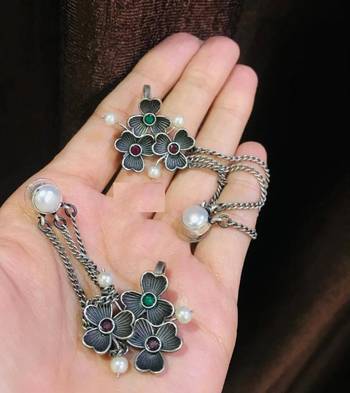 Bugadi stud earrings 2