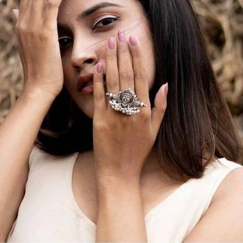 Durga Ring with Pearl 1