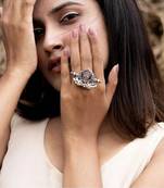 Durga Ring with Pearl