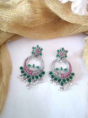 Stone Chandbali Earrings 3
