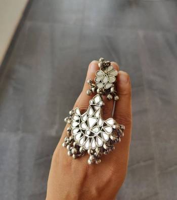 Afghani Glass Double Ring With Ghunghroo 3
