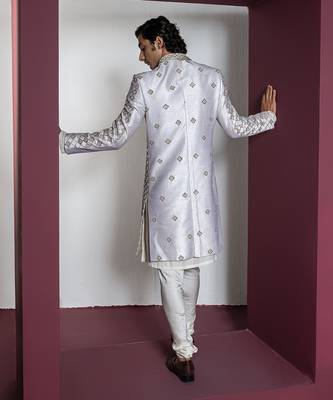 Off white dazzle sherwani set 5