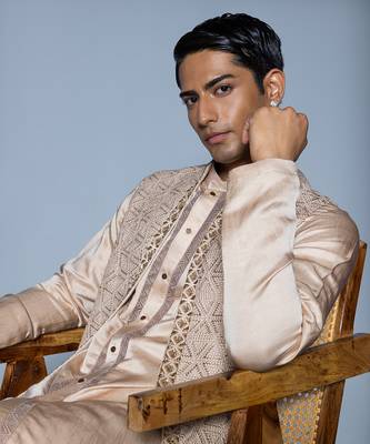 Rose pink afra kurta shrug set 4
