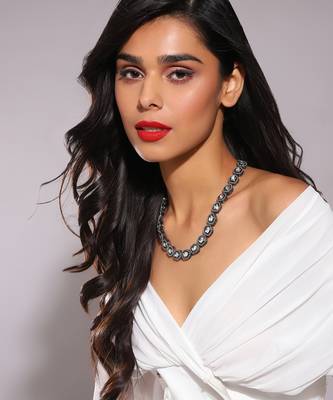 Gold kundan neckpiece 1