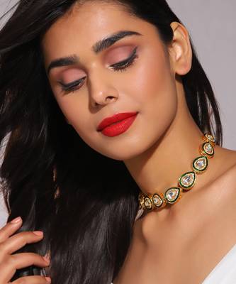 Gold kundan neckpiece 1