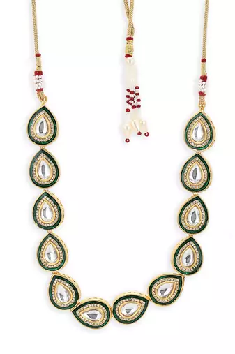Gold kundan neckpiece