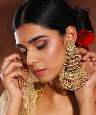Gold kundan earrings 2