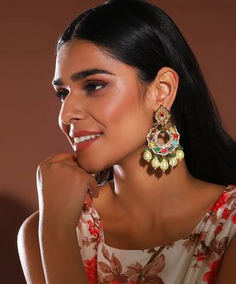 Gold kundan earrings 2
