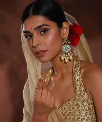 Gold kundan earrings 1